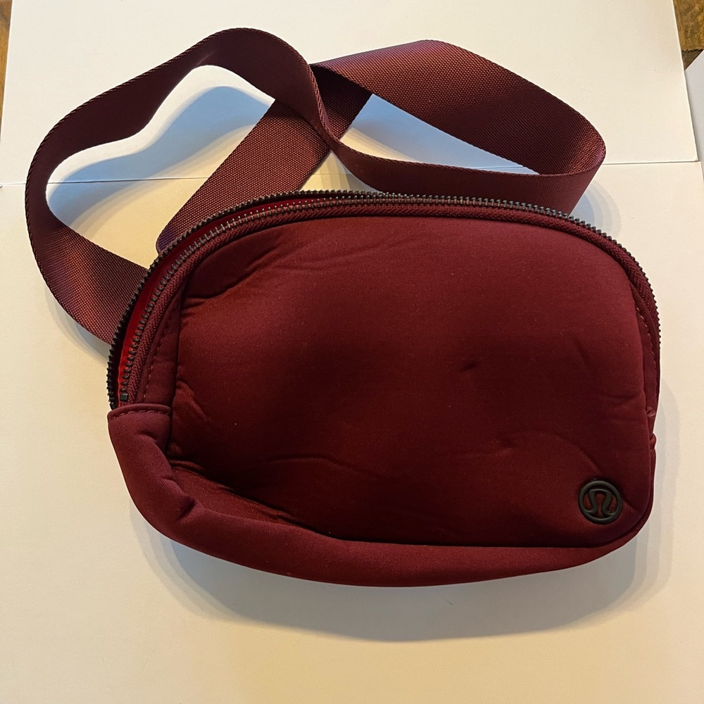 Lululemon belt bag 1L